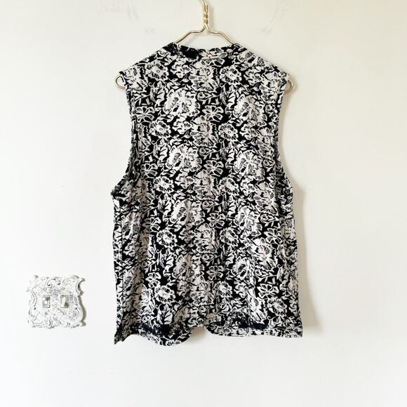 Frivolous by La Blend Black and White Funky Batik Print Reversible Vest L - Picture 9 of 10